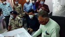 राज्यमंत्री इंदर सिंह परमार ने शाजापुर एवं शुजालपुर के दो होम आइसोलेशन मरीज से बात की