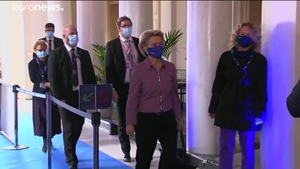 Consiglio europeo: positivo un membro dello staff, von der Leyen lascia il summit
