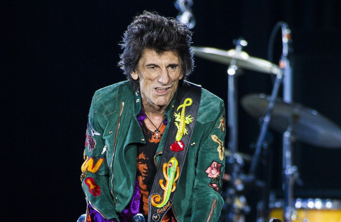 Ronnie Wood gosta de tricotar