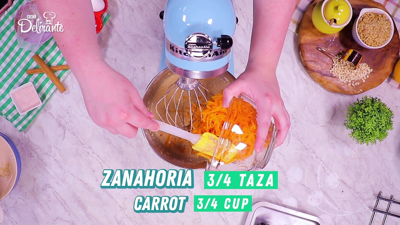 Pastel de zanahoria con avena, ¡sin harina y sin azúcar!