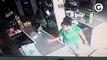 Bandidos trancam funcionários dentro de supermercado em Vitória