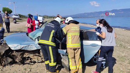 Evde sağlık hizmeti aracı ile otomobil çarpıştı: 1 ölü, 3 yaralı