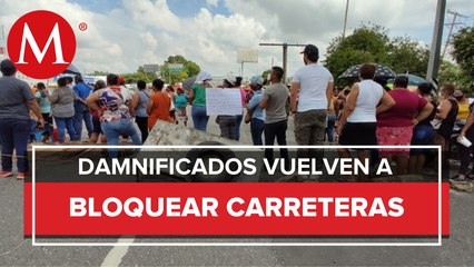 Por segundo día, damnificados por 'Gamma' bloquean carreteras en Tabasco