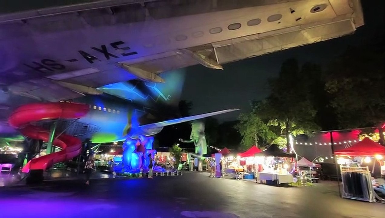 OPPO 5G Ultra Night