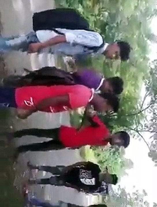 Hindu men harass Muslim girl