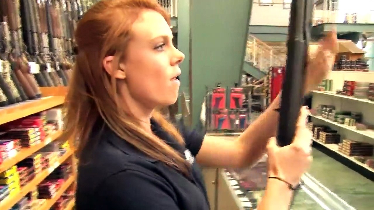 Go large! USA gun shops - watch and weep