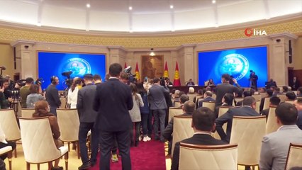 - Kırgızistan’da Başbakan Caparov, Cumhurbaşkanlığı yetkilerini devraldı