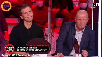 Balance ton post : le témoignage choquant d'une policière cagoulée