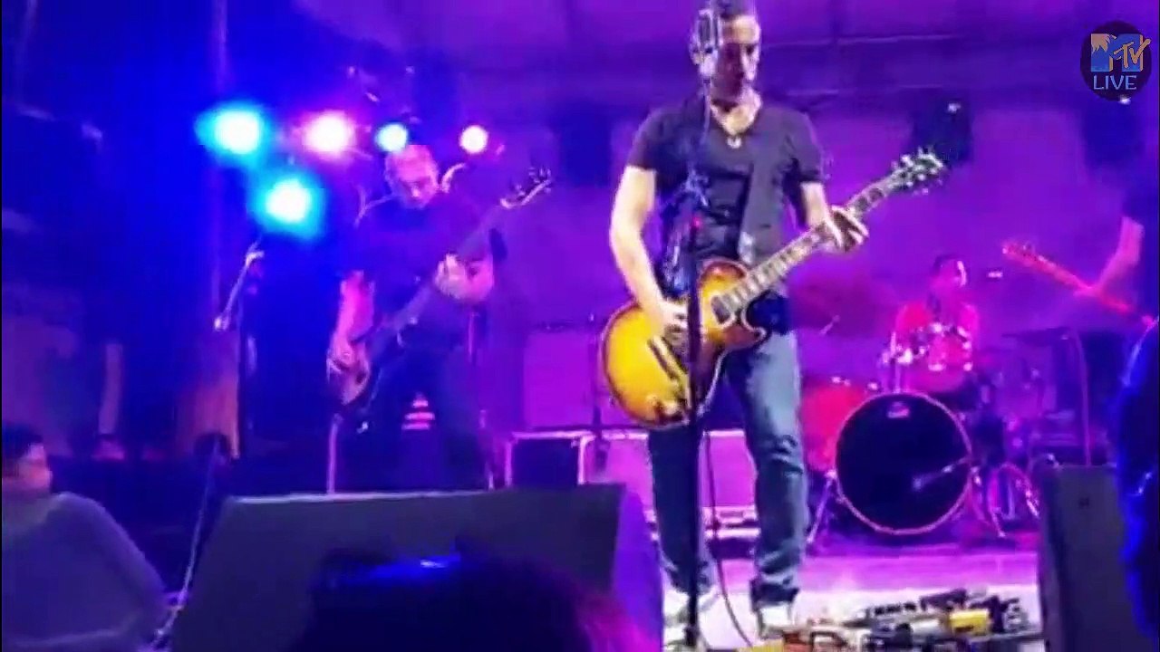 Franco - This Gathering l Live Performance