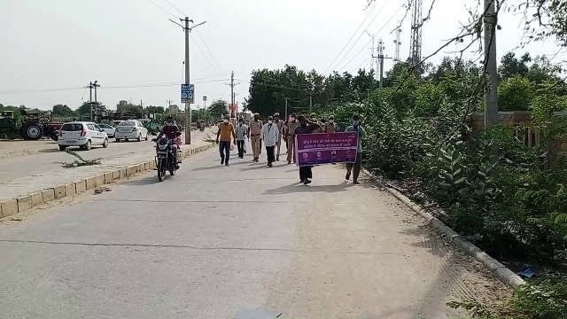 ताला तोड़कर सामान व नकदी ले उड़े चोर