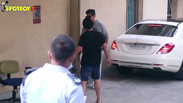 Karan Johar, Sidharth Malhotra, Nimrat Kaur & Iulia Vantur Spotted Around the City | SpotboyE