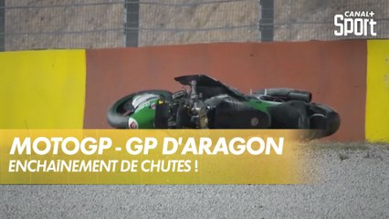 Enchaînement de chutes en Moto 2