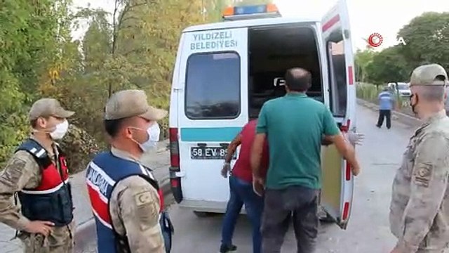 Damperi açık kalan kamyon, mermer bloklardan oluşan tabelaya çarptı: 1 ölü