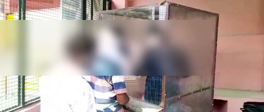 कांधला: सरकारी अस्पताल में पालिका कर्मचारियों के स्वास्थ्य विभाग की टीम ने लिए कोरोना सैंपल