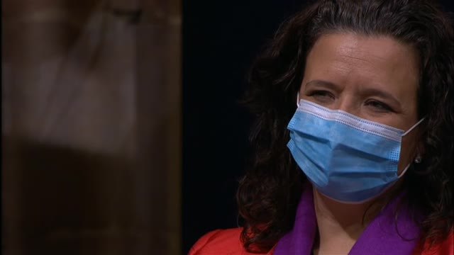 La responsabilidad de los jóvenes y la unidad de los españoles marcan los discursos de la Princesa de Asturias y el Rey Felipe VI