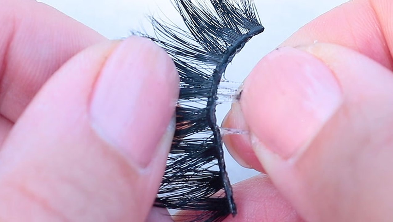 How to clean your false lashes for multiple wears