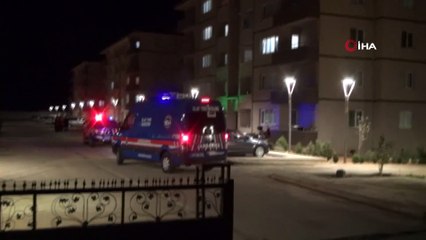 Gardiyanın cezaevi lojmanında sır intiharı