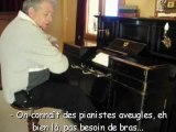 Un piano à pédales...