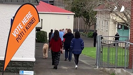 Los neozelandeses empiezan a votar en elecciones generales