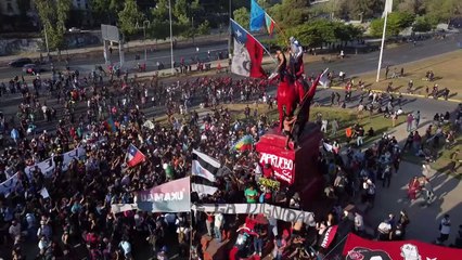 Miles se manifiestan en Chile a dos días de aniversario de protestas sociales