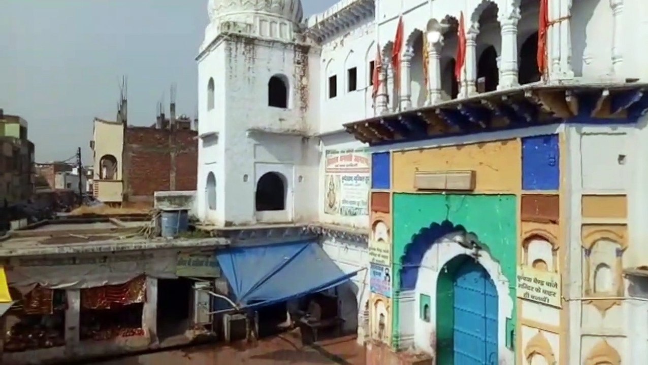 नव दुर्गा के मौके पर कालका देवी मंदिर पर काफी संख्या में भक्तो ने की पूजा अर्चना