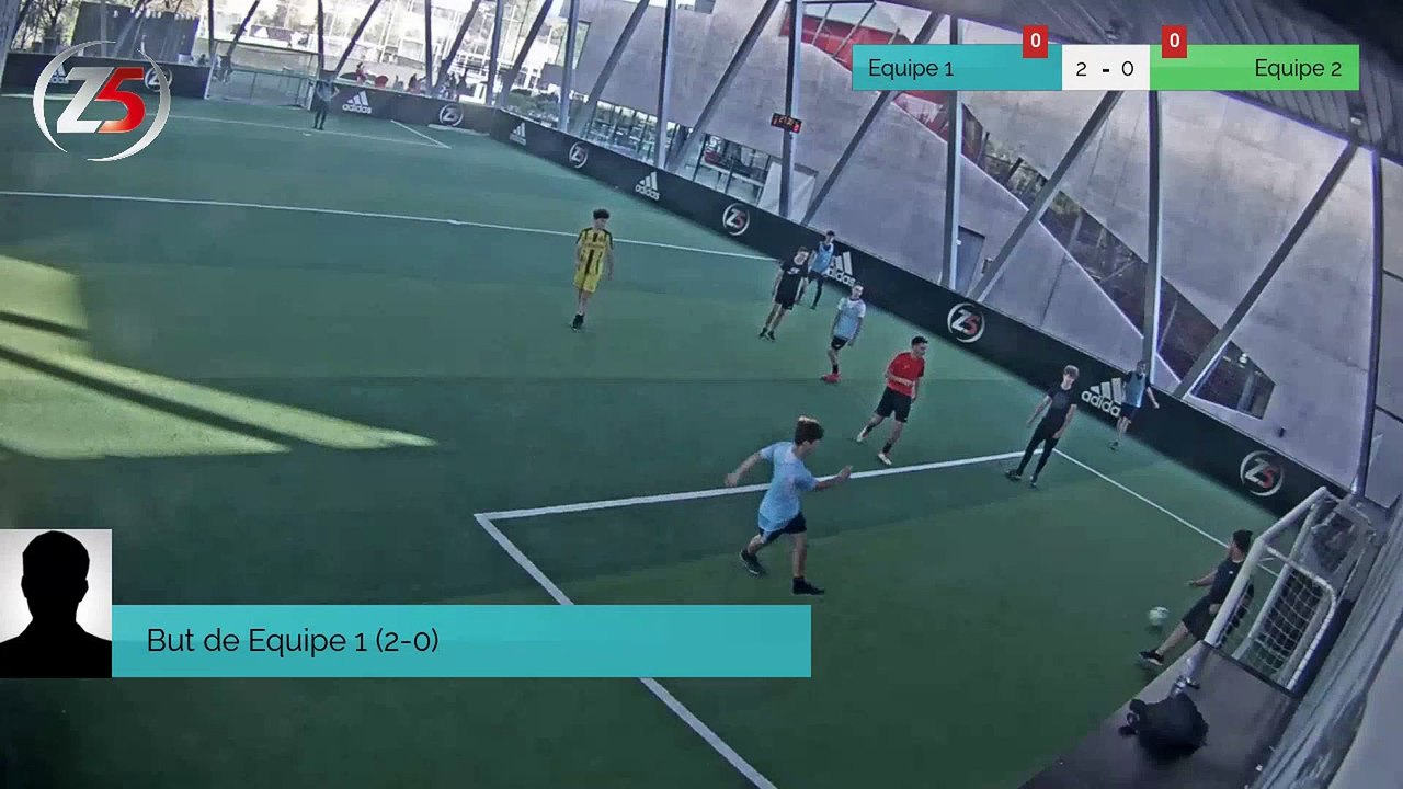 But de Equipe 1 (2-0)