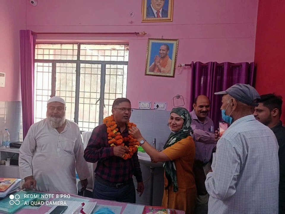 अस्पताल के नवनियुक्त चिकित्सक अधीक्षक ने संभाला कार्यभार, स्टाफ ने किया स्वागत
