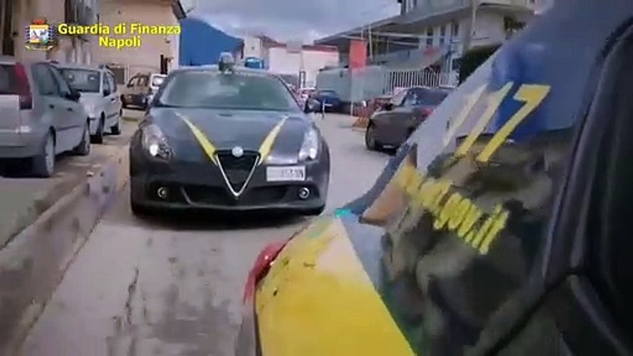 Somma Vesuviana (NA) - False tute Adidas, sequestrata fabbrica cinese (17.10.20)