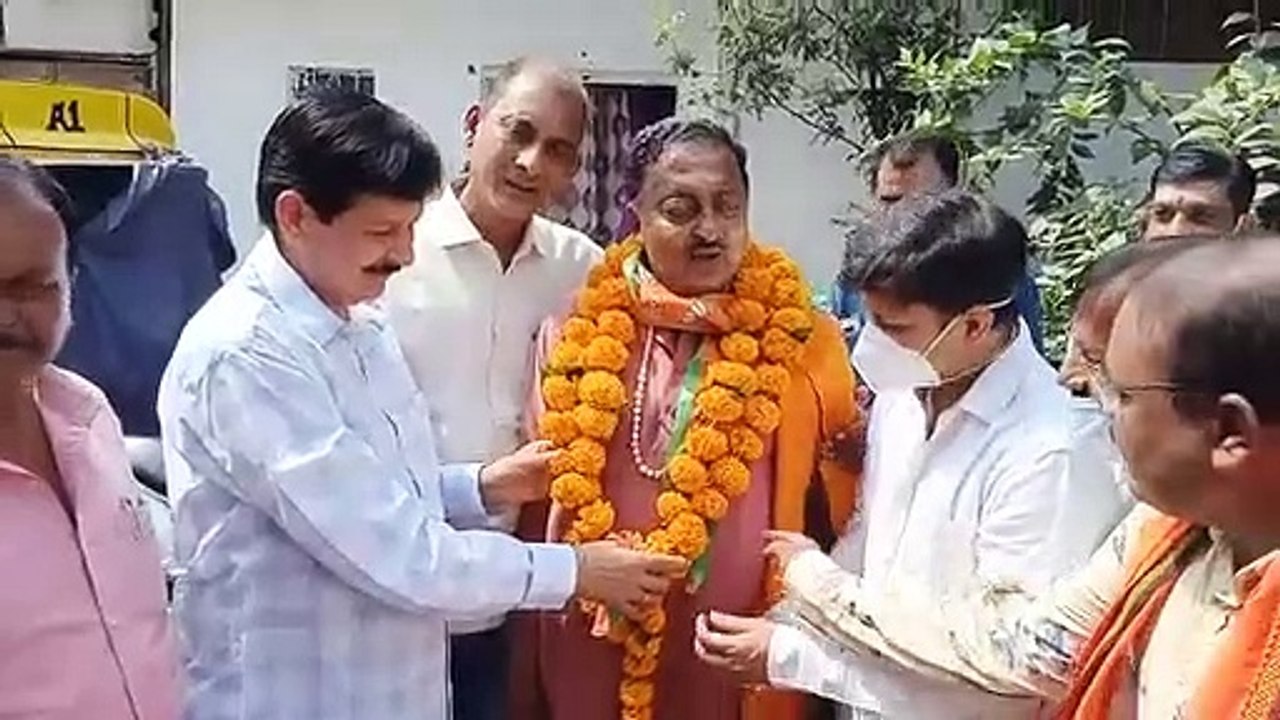 पार्टी से नाराज होकर शिवसेना से नामांकन भरने वाले जगमोहन वर्मा फिर से भाजपा में हुए शामिल