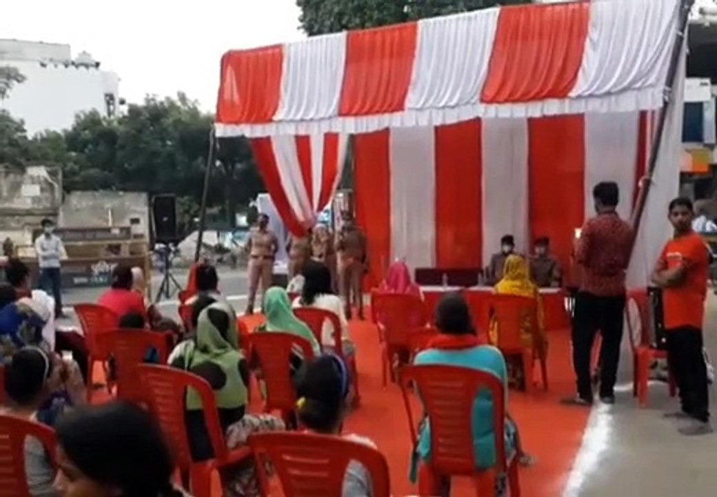 नारी शक्ति अभियान को लेकर महिलाओं और युवतियों को किया गया जागरूक