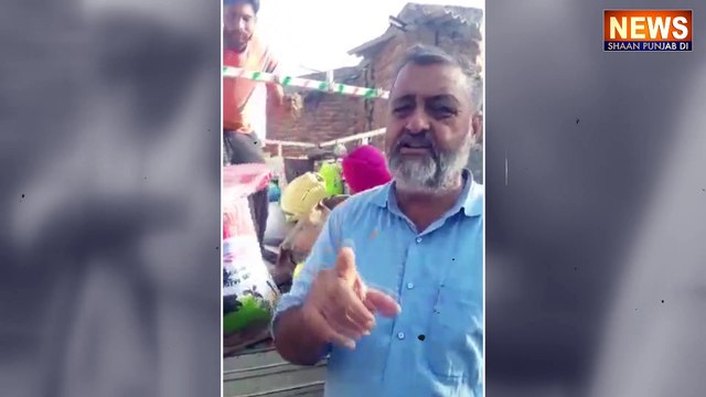 ਕਿਸਾਨਾਂ ਨੇ ਘੇਰ ਲਏ ਅਖੋਤੀ ਬਾਬੇ, ਪਾਤਾ ਭੜਥੂ, ਕਹਿੰਦਾ ਤੂੰ ਦੱਸ ਖੁਸਰਾਂ