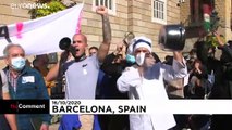 ویدئو؛ اعتراض کارکنان رستوران‌های بارسلون به محدودیت‌های کرونایی