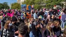 Washington’da kadınlardan Trump ve Barret karşıtı protesto