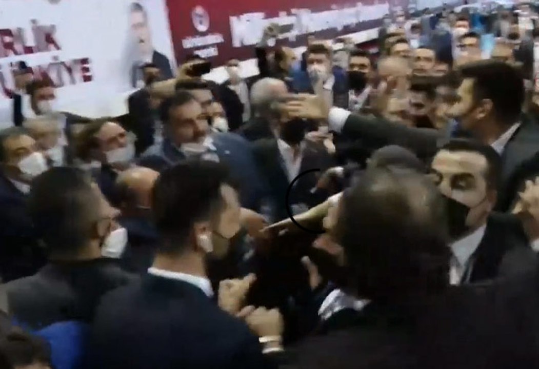 BBP kongresinde büyük arbede
