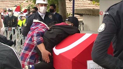 Sakarya’da şehit düşen polis memuru Ankara’da toprağa verildi