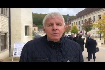 Patrick Poivre-d’Arvor et Jean-François Kahn, VRP de luxe du champagne à Clairvaux