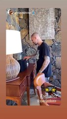 M. Pokora et son fils Isaiah le 18 octobre 2020.