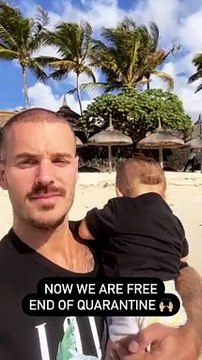 M. Pokora et son fils Isaiah le 18 octobre 2020.