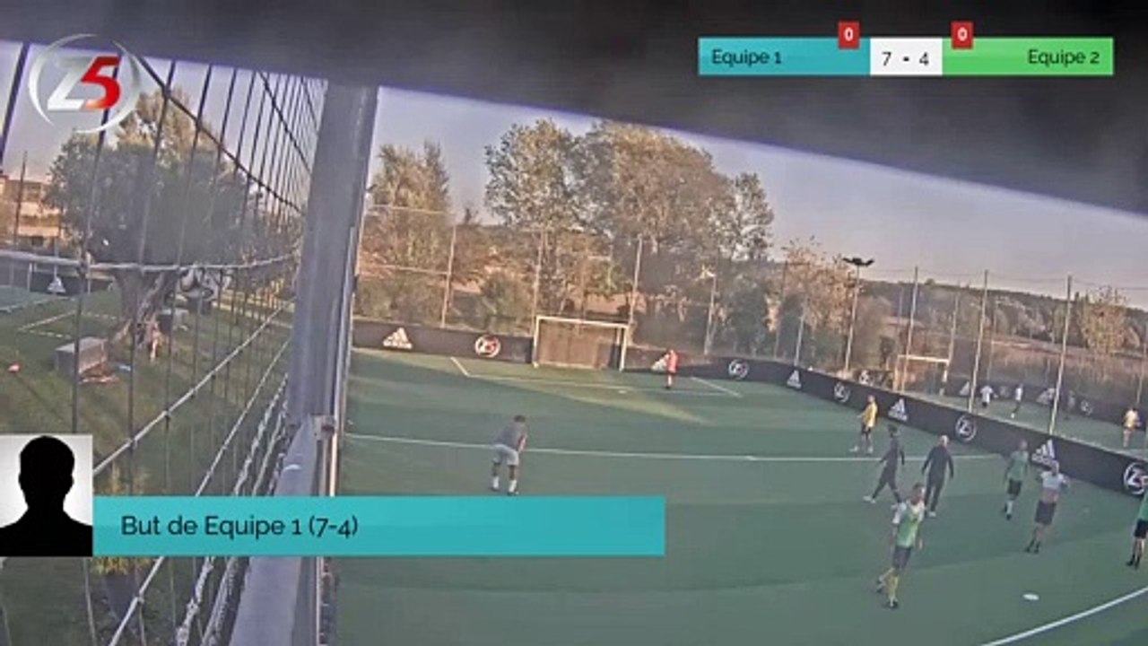 But de Equipe 1 (7-4)