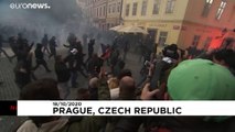 Protestos violentos em Praga