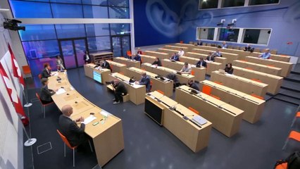 Новая волна COVID поднимается всё выше