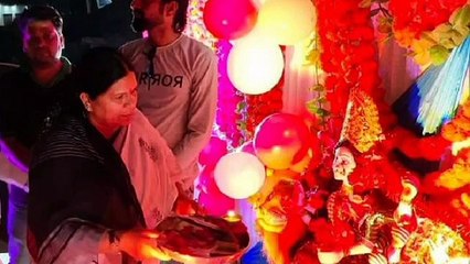 देवी जागरण में शामिल होने पहुंचे सरिता भदौरिया