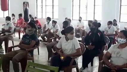 महिला पुलिस कर्मियों को दिया गया प्रशिक्षण