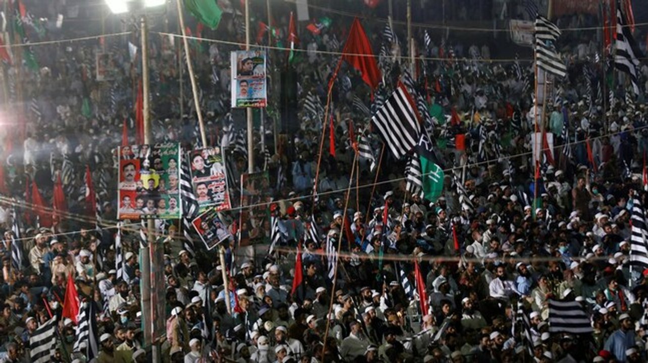 Tens of thousands protest in Karachi, demanding Pakistan PM Imran Khan's resignation