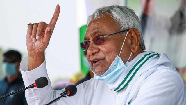 Congress, RJD and LJP, Nitish facing three sided attacks