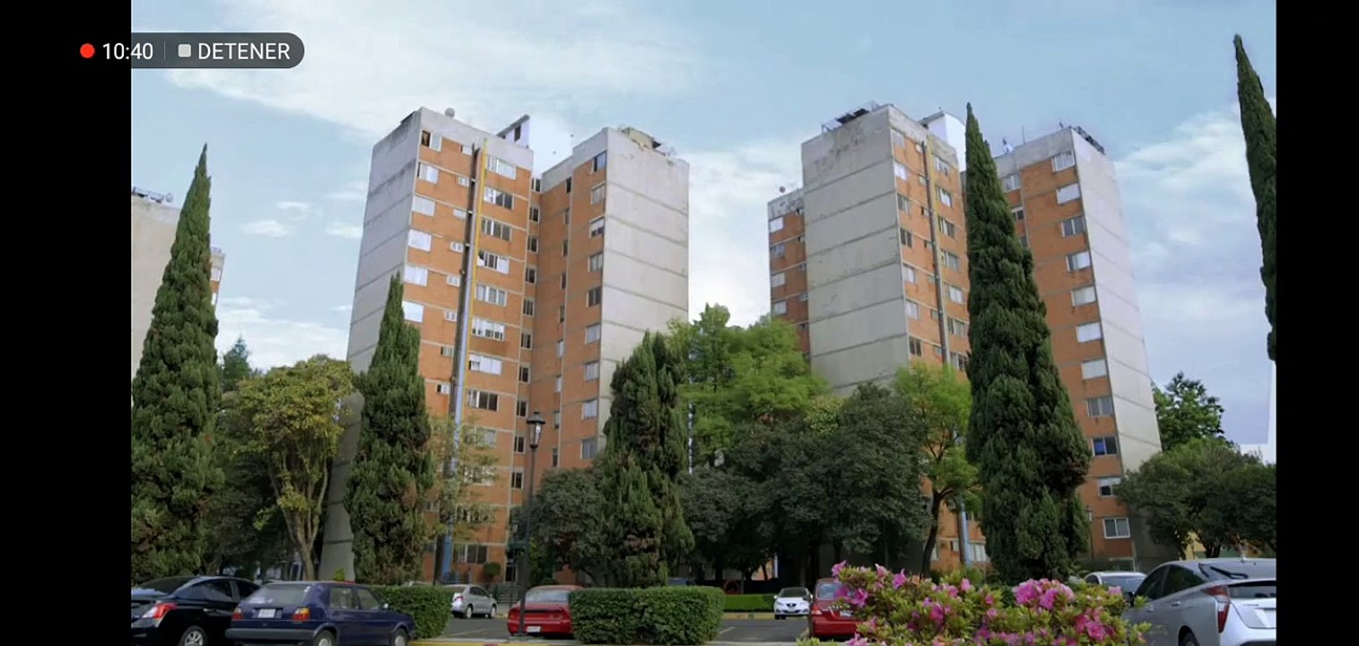 Un4 F4lili4 de 10 5x05