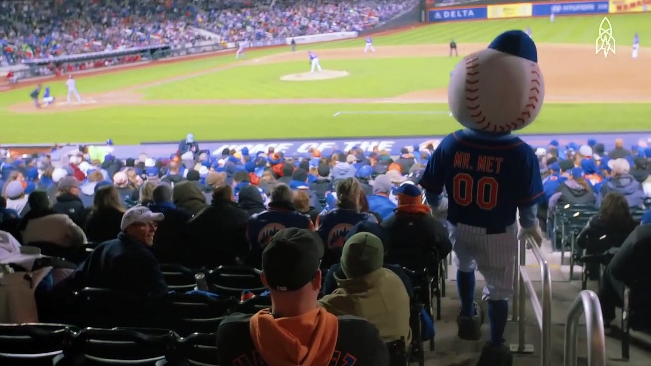 Mr. Met- Big Head Full Heart