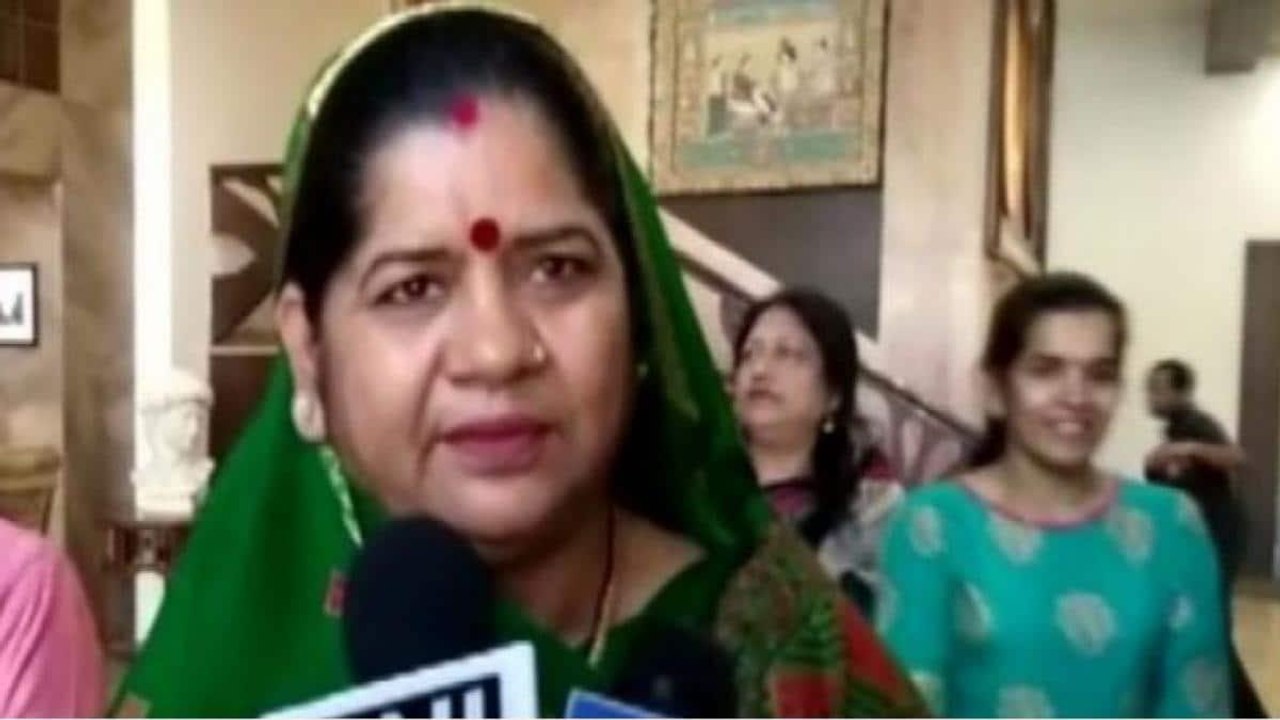 Imarti Devi explains why she supports Scindia