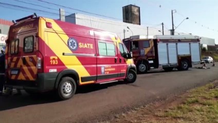 Carros se envolvem em colisão no Bairro Coqueiral