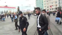 İstiklal Caddesi’nde maske denetimi